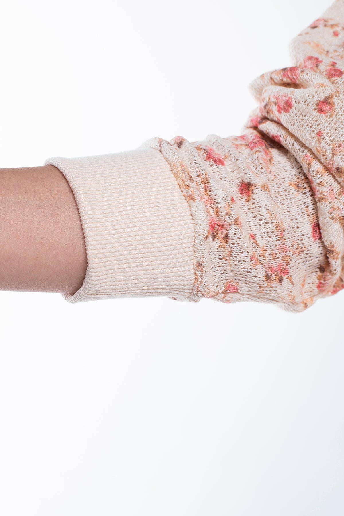 Floral print 100% cotton sweatshirt in pink with breathable fabric